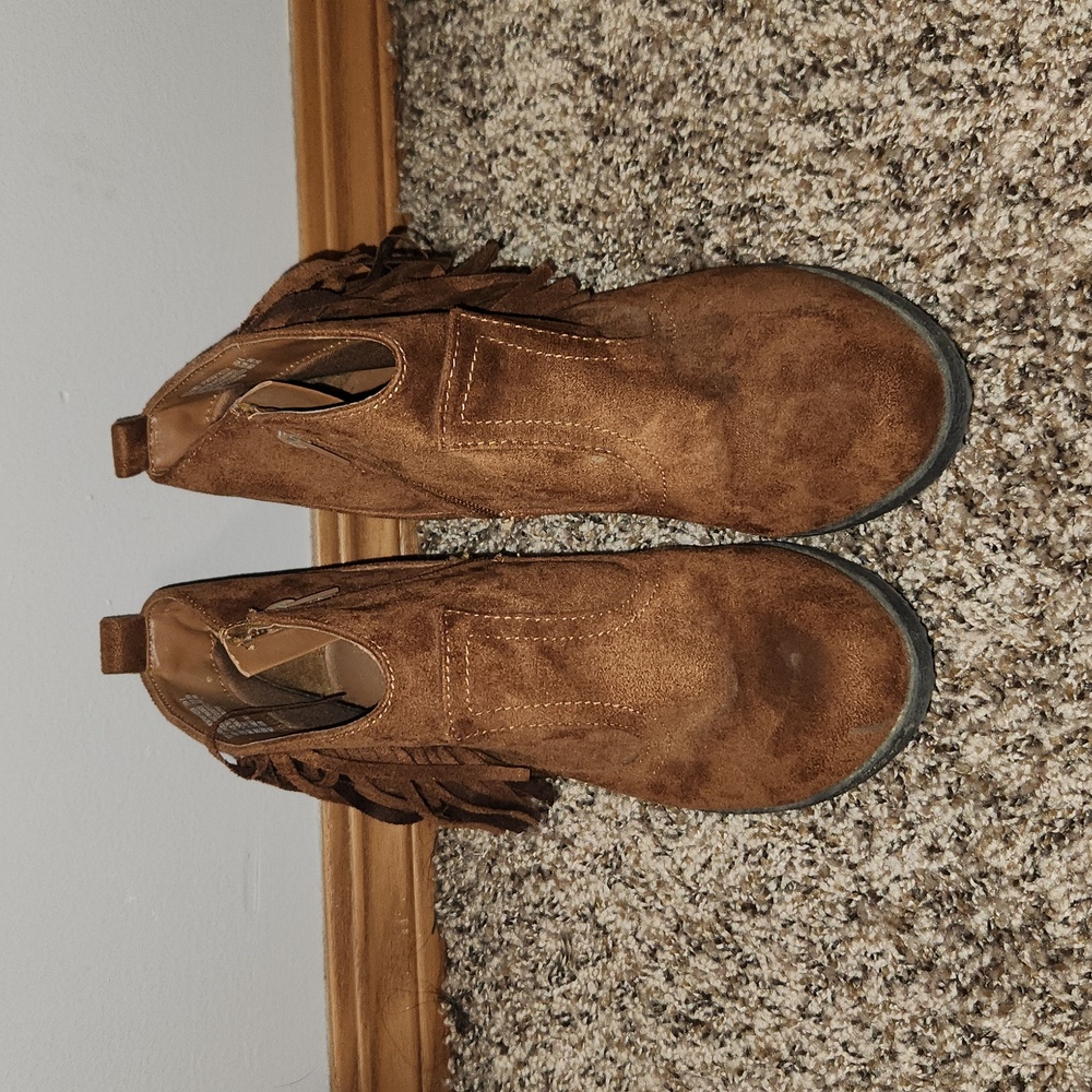 Womens size 6 booties